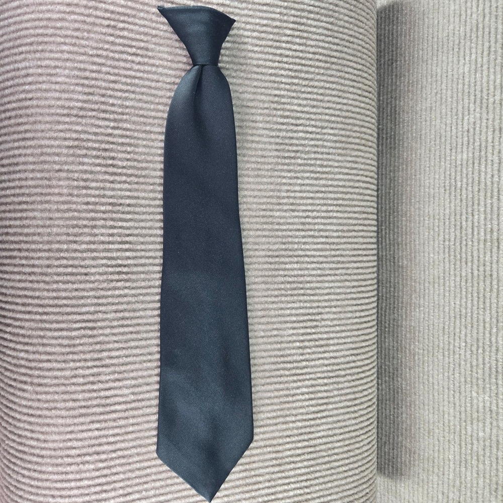 Ketch Boys Black Solid Ribbed Texture Clip-On Necktie